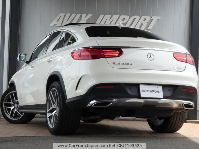 mercedes-benz gle-class 2017 quick_quick_166024_WDC2923242A058379 image 2