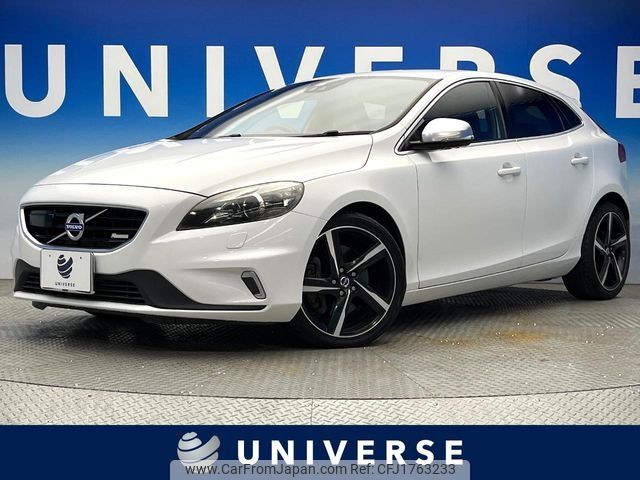 volvo v40 2013 CFJ1763233 image 1