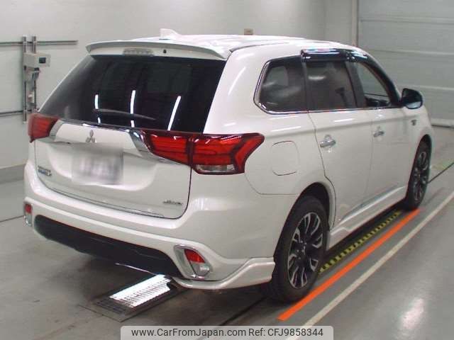 mitsubishi outlander-phev 2015 -MITSUBISHI 【つくば 331ｻ3739】--Outlander PHEV DLA-GG2W--GG2W-0300515---MITSUBISHI 【つくば 331ｻ3739】--Outlander PHEV DLA-GG2W--GG2W-0300515- image 2