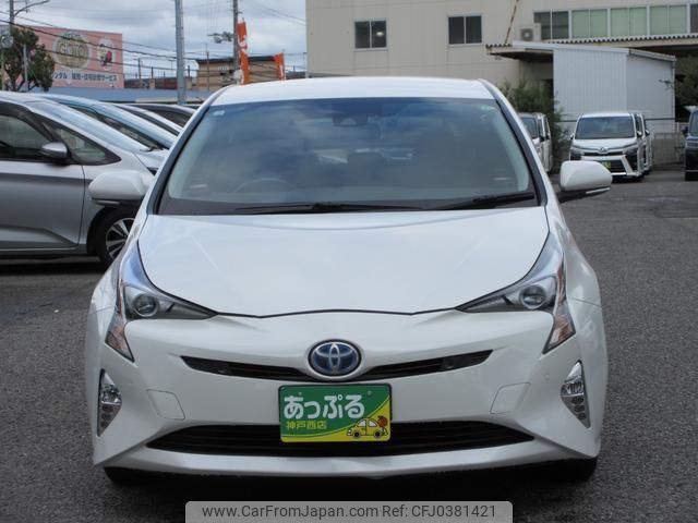 toyota prius 2018 quick_quick_DAA-ZVW50_ZVW50-6150377 image 2