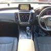 toyota crown-hybrid 2018 CFJ1838944 image 2