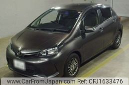 toyota vitz 2016 CFJ1633476