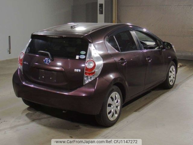 toyota aqua 2014 -TOYOTA--AQUA NHP10-2330450---TOYOTA--AQUA NHP10-2330450- image 2