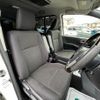 toyota voxy 2017 GOO_JP_700055065930250711002 image 16
