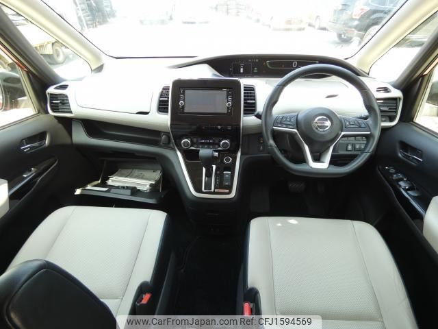 nissan serena 2017 CFJ1594569 image 2
