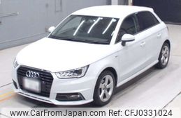 audi a1 2015 -AUDI 【和歌山 331ﾑ 624】--Audi A1 DBA-8XCHZ--WAUZZZ8X2FB034096---AUDI 【和歌山 331ﾑ 624】--Audi A1 DBA-8XCHZ--WAUZZZ8X2FB034096-