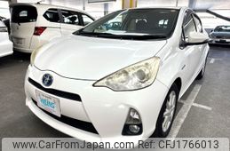 toyota aqua 2013 CFJ1766013