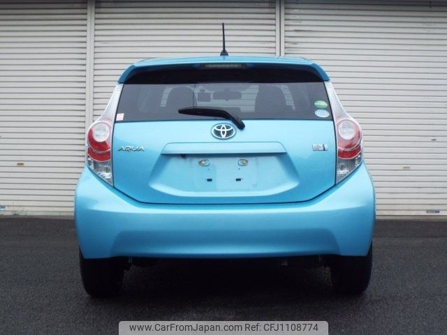 toyota aqua 2014 -TOYOTA--AQUA NHP10--2339039---TOYOTA--AQUA NHP10--2339039- image 2
