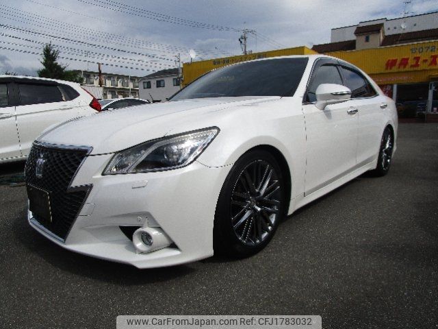 toyota crown 2014 CFJ1783032 image 1