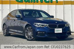 bmw 5-series 2017 -BMW--BMW 5 Series CLA-JA20P--WBAJA92010G758825---BMW--BMW 5 Series CLA-JA20P--WBAJA92010G758825-