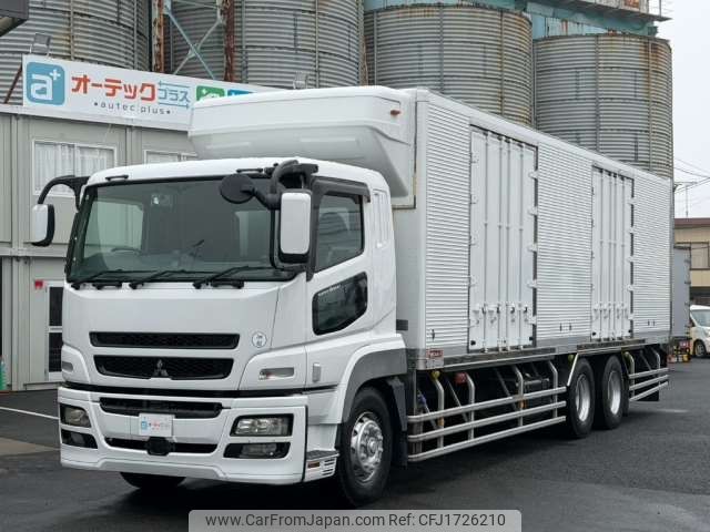 car_0eee4952-f844-4c05-968f-