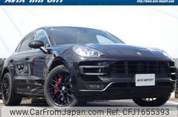 porsche macan 2017 CFJ1655393