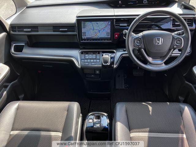 honda stepwagon 2018 CFJ1597037 image 2