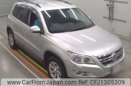 volkswagen tiguan 2010 quick_quick_ABA-5NCAW_WVGZZZ5NZAW076009