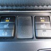 toyota auris 2017 quick_quick_DAA-ZWE186H_ZWE186-1005700 image 13