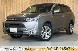 mitsubishi outlander-phev 2013 -MITSUBISHI--Outlander PHEV DLA-GG2W--GG2W-0004481---MITSUBISHI--Outlander PHEV DLA-GG2W--GG2W-0004481-