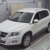 volkswagen tiguan 2011 -VOLKSWAGEN--VW Tiguan 5NCCZ-WVGZZZ5NZBW110949---VOLKSWAGEN--VW Tiguan 5NCCZ-WVGZZZ5NZBW110949- image 1