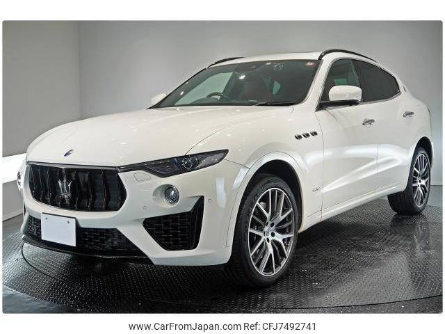 maserati levante 2018 quick_quick_ABA-MLE30D_ZN6XU61C00X307915 image 1