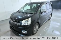 toyota voxy 2013 CFJ1574081