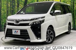 toyota voxy 2017 quick_quick_ZRR80W_ZRR80-0375492