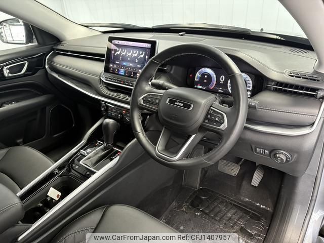 jeep commander 2024 quick_quick_3DA-H620_MCAPJ9AY6PFA08985 image 2