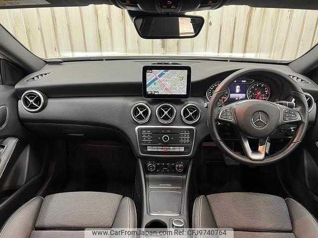 mercedes-benz a-class 2017 quick_quick_DBA-176042_WDD1760422V192542 image 2