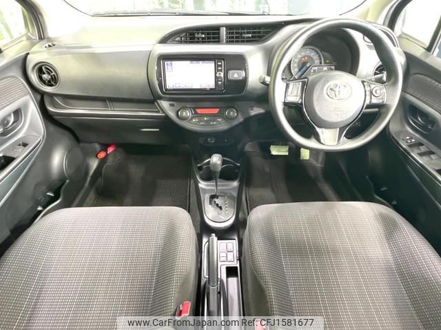 toyota vitz 2017 CFJ1581677 image 2