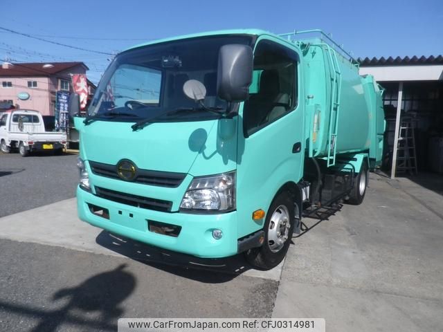 hino dutro 2015 GOO_NET_EXCHANGE_0502426A30241011W001 image 1