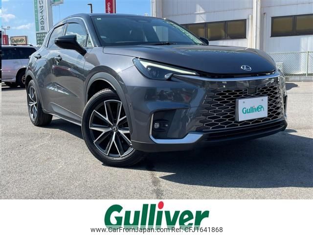 lexus lexus-lbx 2024 CFJ1641868 image 1