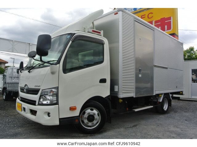 toyota dyna-truck 2018 -TOYOTA--Dyna TKG-XZU712--XZU712-0002440---TOYOTA--Dyna TKG-XZU712--XZU712-0002440- image 1