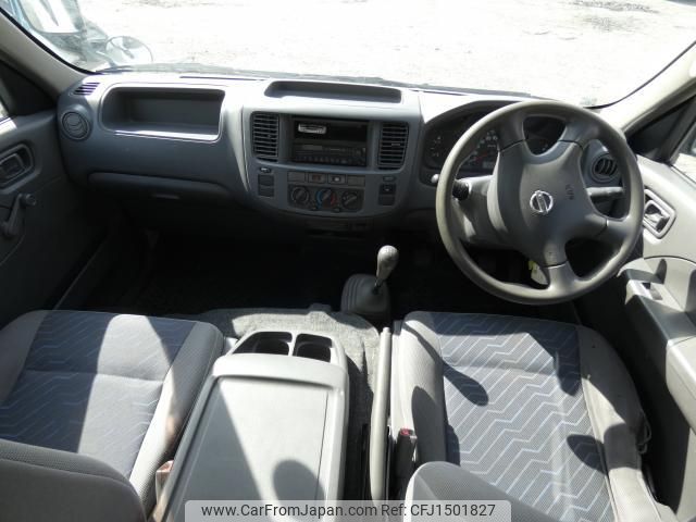 nissan caravan-van 2004 CFJ1501827 image 2