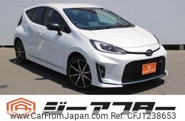toyota aqua 2023 -TOYOTA--AQUA 6AA-MXPK11--MXPK11-2126220---TOYOTA--AQUA 6AA-MXPK11--MXPK11-2126220-