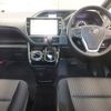 toyota voxy 2017 CFJ1719704 image 2