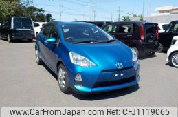 toyota aqua 2014 -TOYOTA--AQUA DAA-NHP10--NHP10-2355435---TOYOTA--AQUA DAA-NHP10--NHP10-2355435-