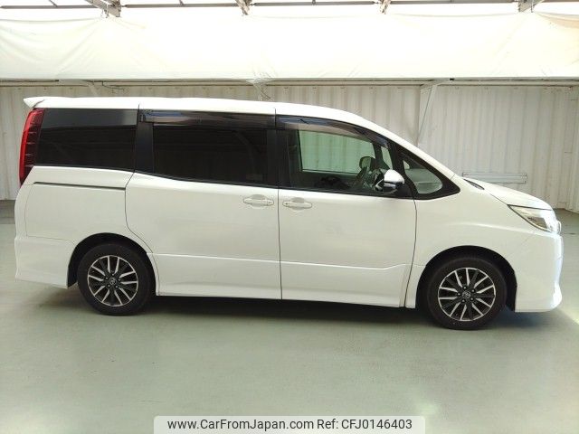 toyota noah 2014 ENHANCEAUTO_1_ea287142 image 2