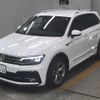 volkswagen tiguan 2018 -VOLKSWAGEN--VW Tiguan WVGZZZ5NZJW876288---VOLKSWAGEN--VW Tiguan WVGZZZ5NZJW876288- image 5