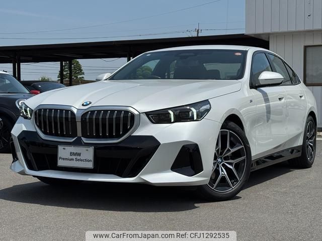 bmw 5-series 2024 quick_quick_12FJ20_WBA12FJ090CR21709 image 1