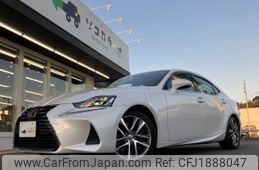 lexus is 2018 CFJ1888047