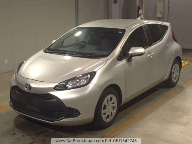 toyota aqua 2021 CFJ1842743 image 1