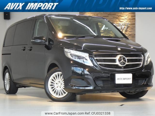 mercedes-benz v-class 2017 quick_quick_447811_WDF44781123321118 image 1