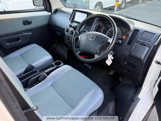 toyota townace-truck 2018 CFJ1589109 image 2