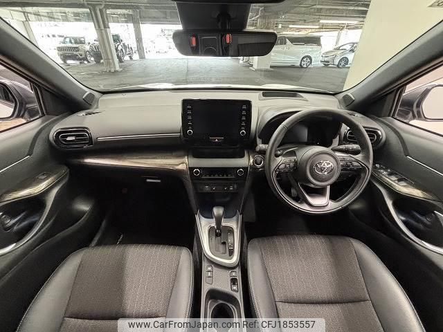 toyota yaris-cross 2023 CFJ1853557 image 2