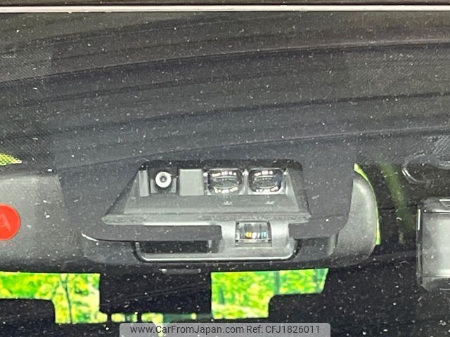 toyota voxy 2018 CFJ1826011 image 2