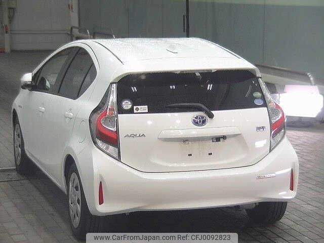 toyota aqua 2019 -TOYOTA--AQUA NHP10-6835301---TOYOTA--AQUA NHP10-6835301- image 2