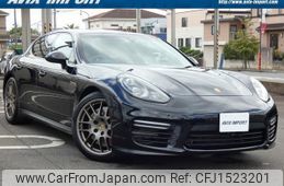 porsche panamera 2015 CFJ1523201