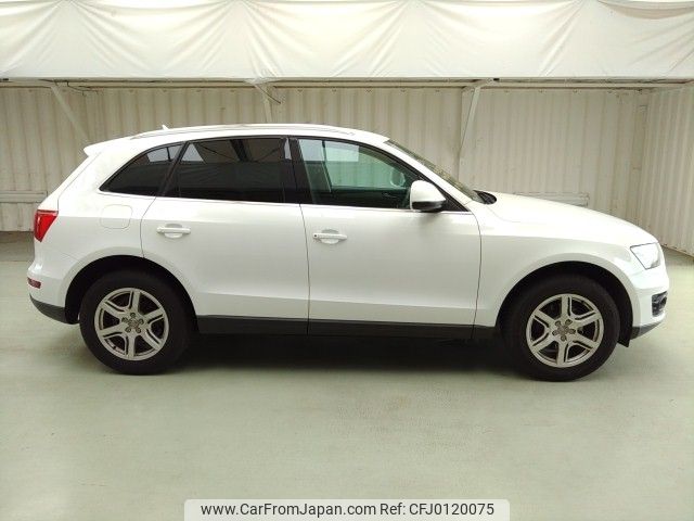 audi q5 2010 ENHANCEAUTO_1_ea286459 image 2