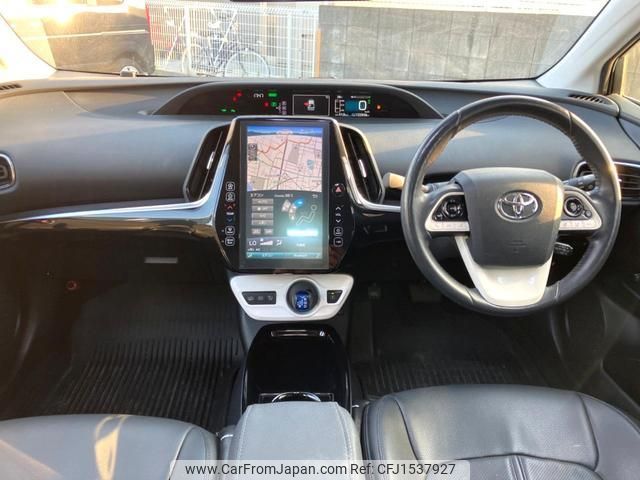 toyota prius-phv 2017 CFJ1537927 image 2