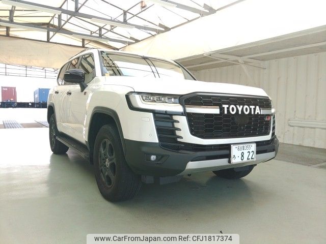 toyota land-cruiser 2023 CFJ1817374 image 1