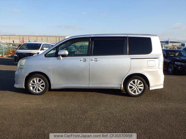 toyota noah 2007 NIKYO_KM13390 image 2