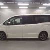 toyota noah 2018 CFJ1652072 image 5